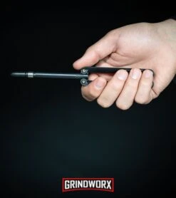 BaliYo By Spyderco Butterfly Pen Flipper Orange/Blue 9 BaliYo By Spyderco Butterfly Pen Flipper Orange/Blue -Knife Sale Shop BaliYo by Spyderco Pen Butterfly Flipper Black BHQ 4501 kp in hand web large